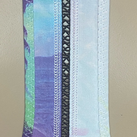 Lululemon HTF Sky to Seawheeze Lightened Up Singlet Racerback Tank Top Sz 6? EUC - Picture 6 of 7